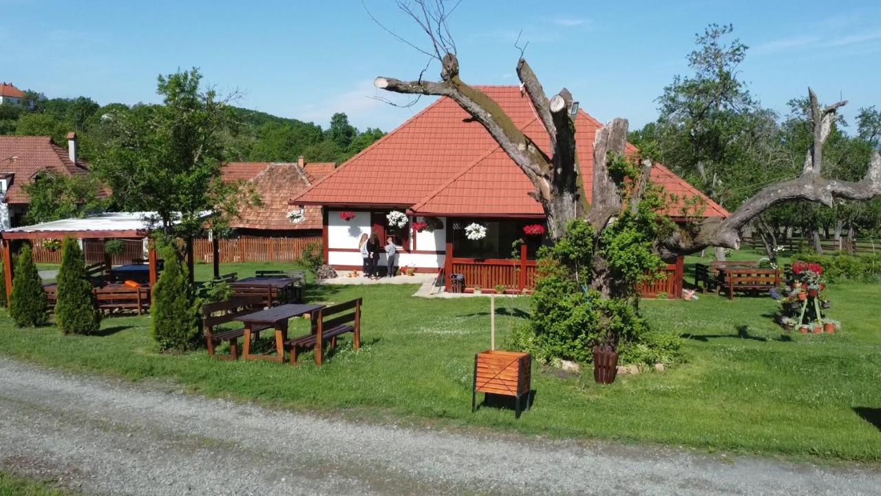 Etno Village Gostoljublje Kosjeric Eksteriør billede